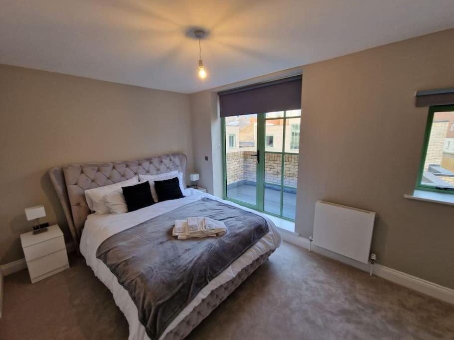 Villa Stunning Newbuilt 3 Bed House Sleeps 9 Edmonton Exterior foto